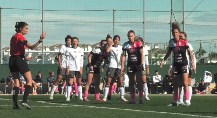 唐佳麗梅開二度、邵子欽破門，中國(guó)女足3-2擊敗Alhama俱樂部女足