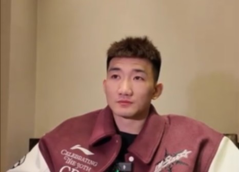  咋形容你和王博的關(guān)系？孫銘徽：像家人 他訓(xùn)練&生活中很照顧我們