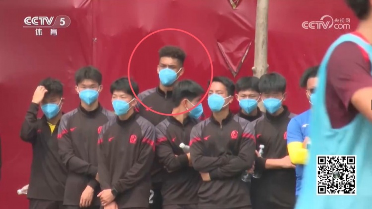  無緣U17國足名單，張洪福隨恒大足校觀摩國少隊訓練