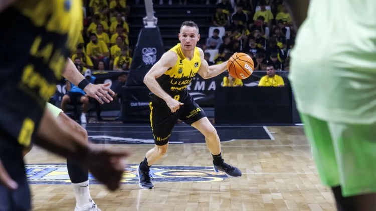 NBA初代老六，42歲進(jìn)入生涯巔峰？！