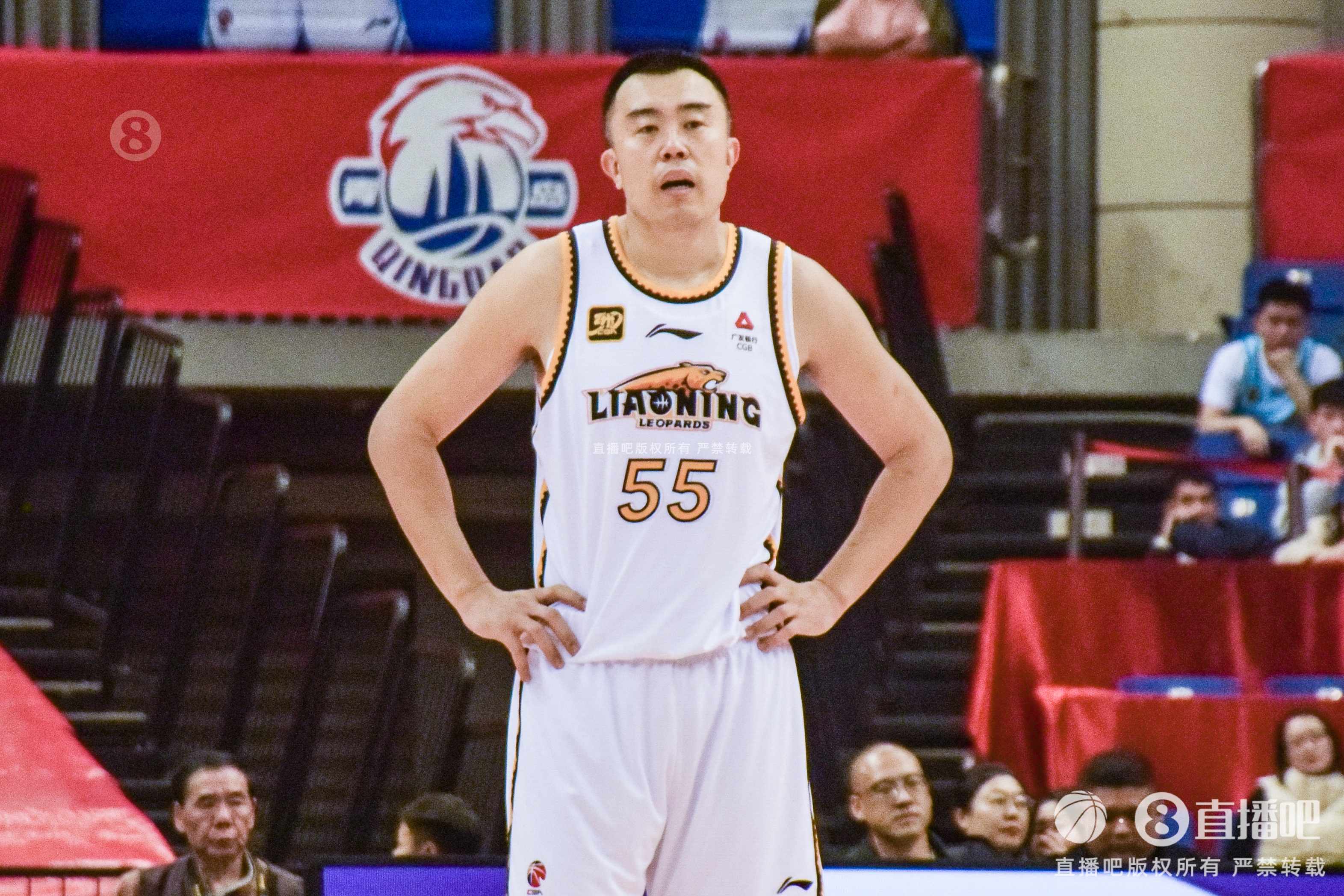  老將盡力了！韓德君5中4高效拿下14分6籃板